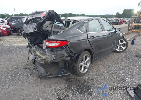 2016 Ford Fusion S z USA, uszkodzony, nr VIN 3FA6P0G77GR162801